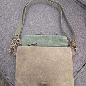 Canvas Crossbody Bag -Cargoit Green and Tan